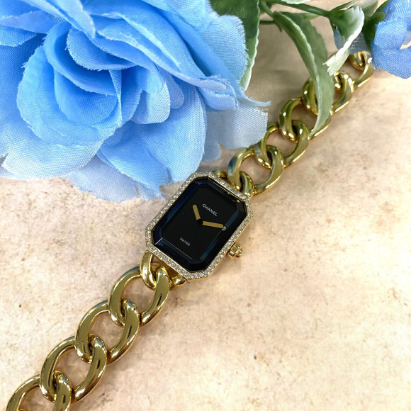 CHANEL初の腕時計　CHANEL プルミエール