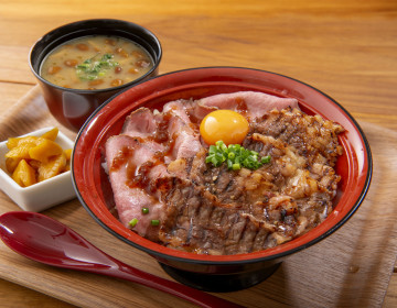 ローストビーフとハンバーグ YOSHIMI