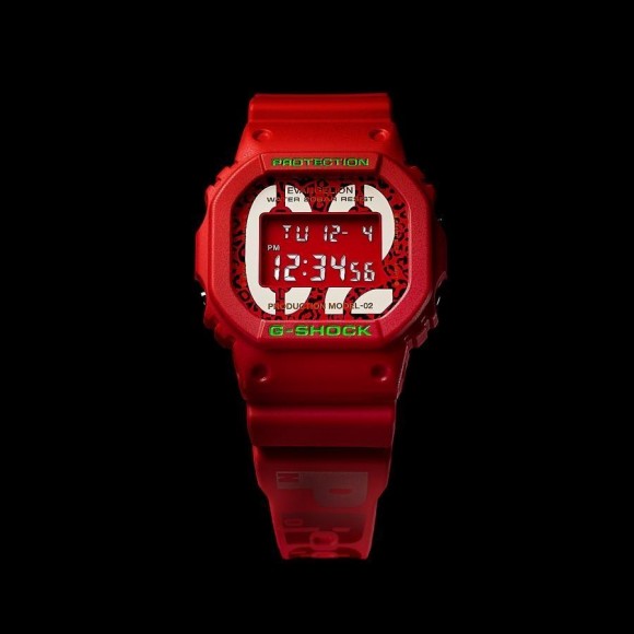 EVANGELION STORE 오리지널 손목시계 G-SHOCK DW-5600 EVA-02 THE BEAST MODEL feat.RADIO EVA【8월 상순 신고】