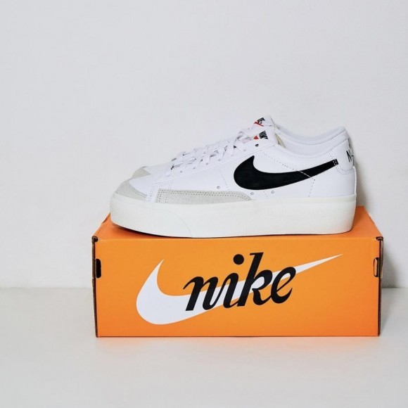 【NIKE/나이키】Blazer Low Platform 브레이저 로플랫폼