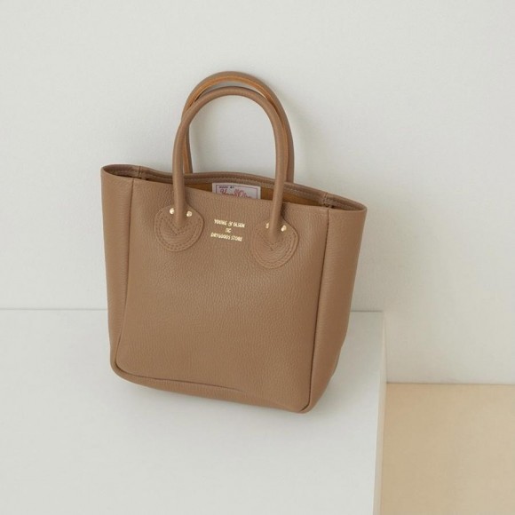 【YOUNG&OLSEN/영 앤 올슨】아담 에로페 별주 EMBOSSED LEATHER TOTE S