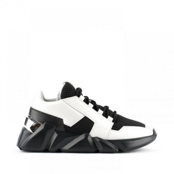 Space Kicks Mens / Mono