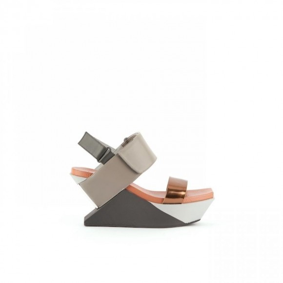 26430005 : Delta Wedge Sandal / Bohemian