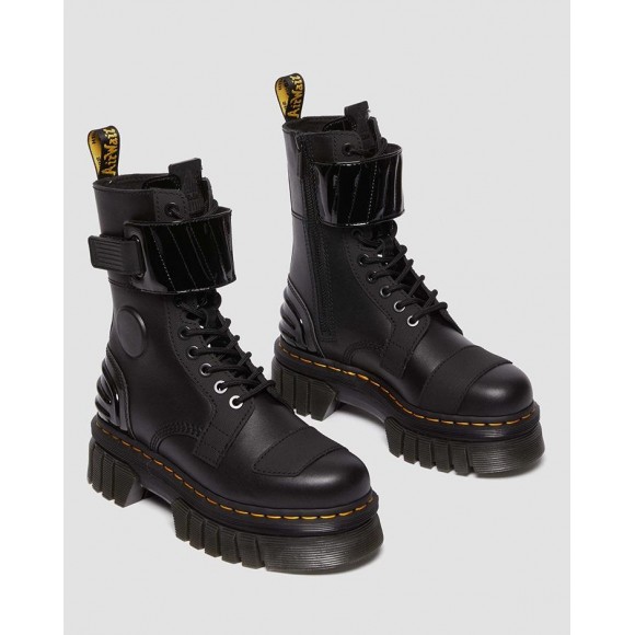 Dr.martens】AUDRICK 10 ホール ブーツ（Dr. Martens） | 渋谷PARCO