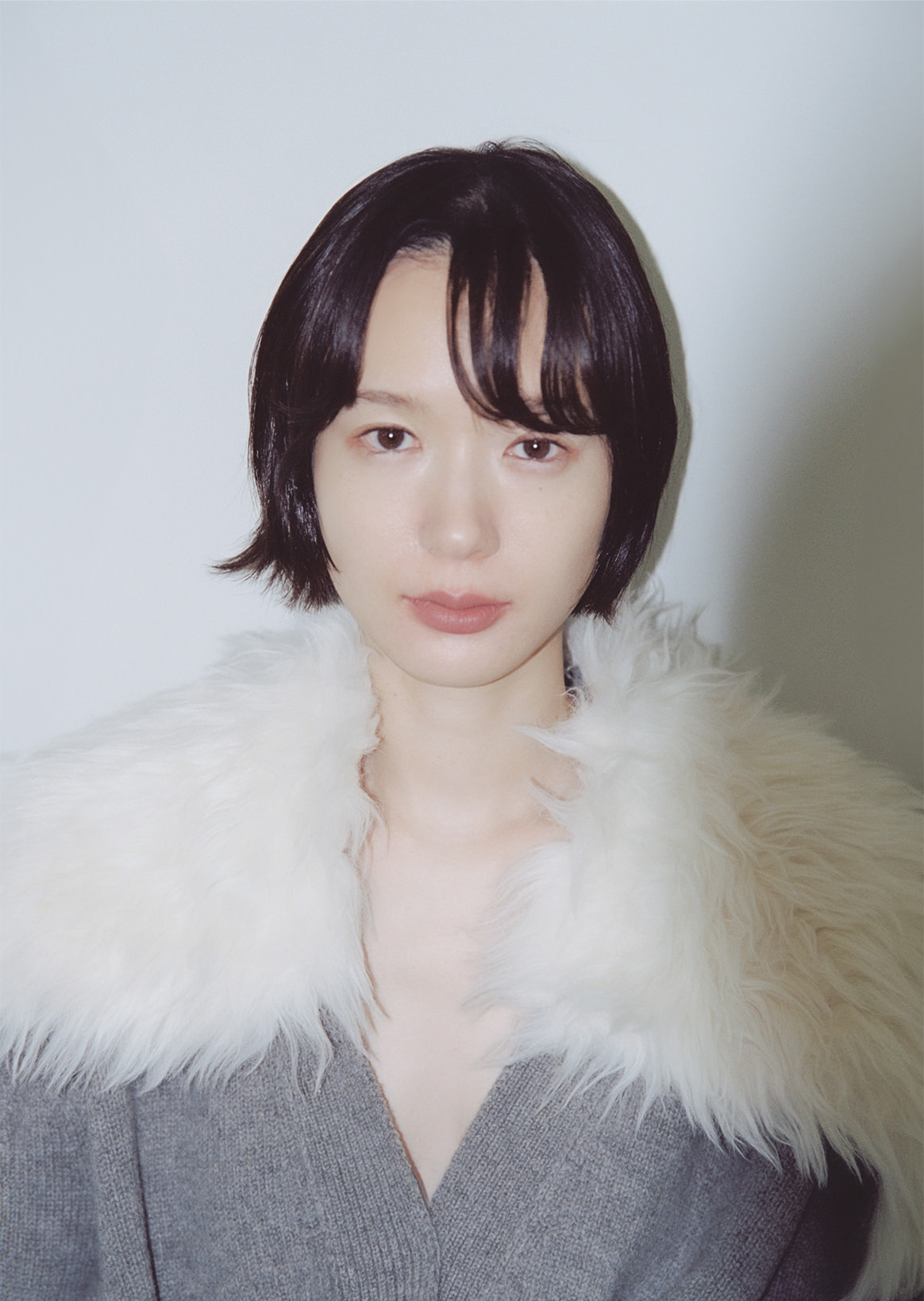 穂志もえか×JIL SANDER｜イノセントで美しい、感情を動かす服と色