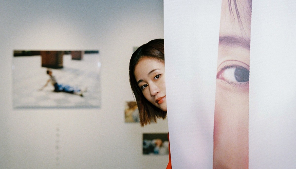 Interview 前田敦子×七緒 「前田敦子の“月月”展」｜「私って、何だろう