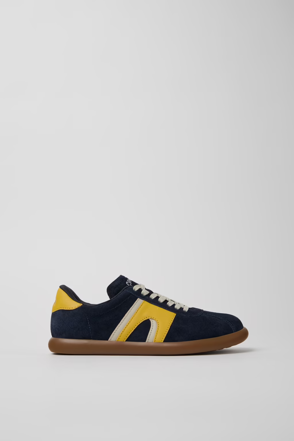 CAMPER