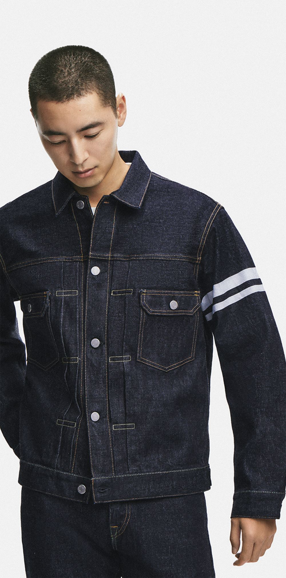 MOMOTARO JEANS