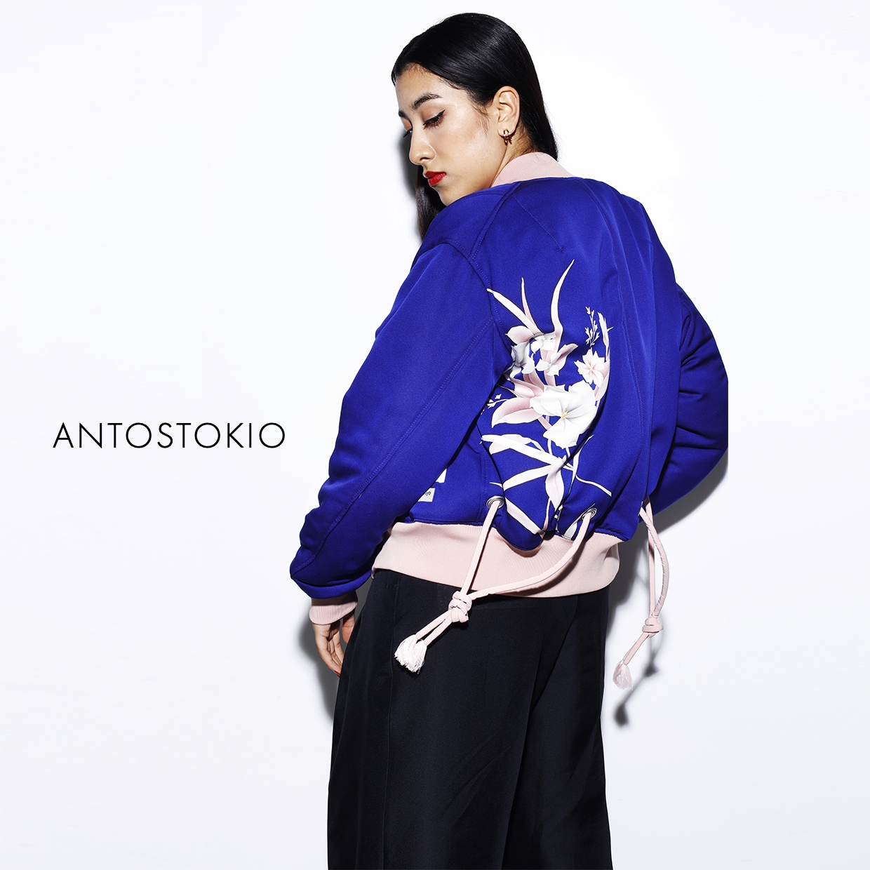 ANTOSTOKIO POP-UP STORE