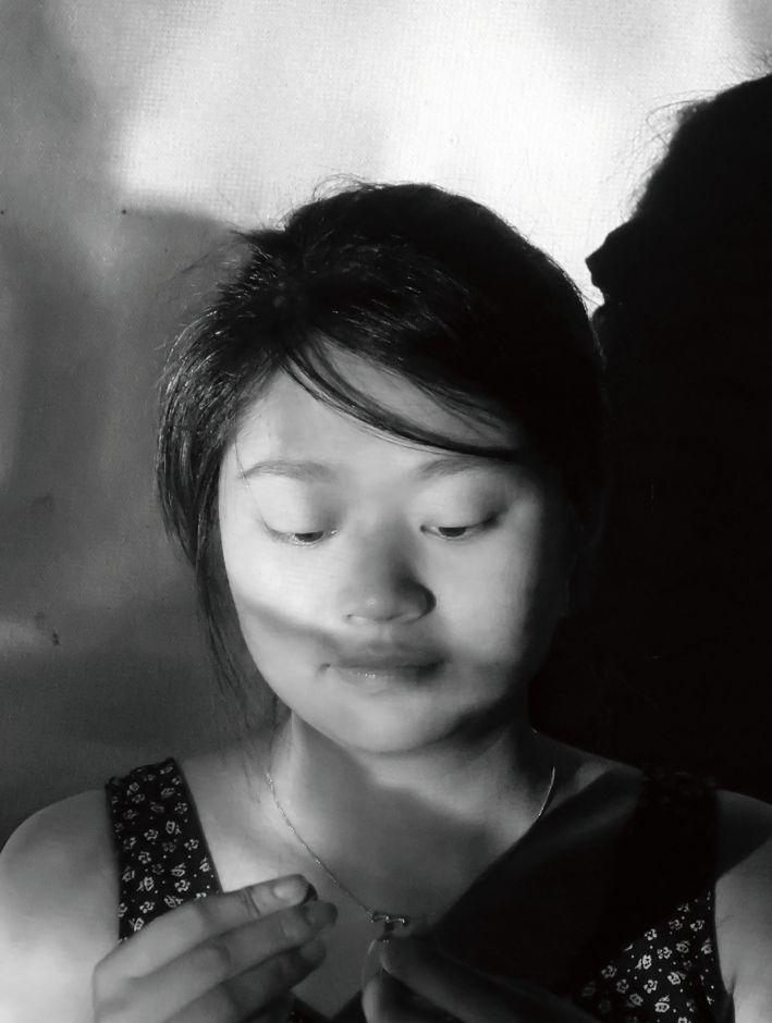 作品集出版記念展 江上越「交差線」