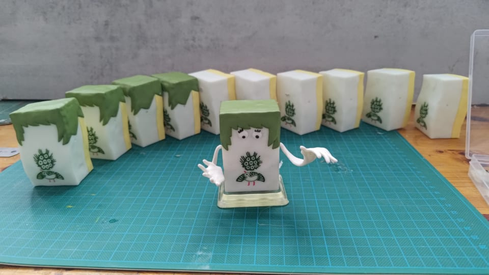 映画『花緑青が明ける日に』＋日本画家・四宮義俊の作品展