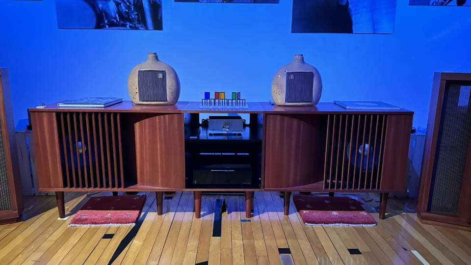 「歌謡曲喫茶」昭和ポピュラーソングの魅力を最高のステレオで