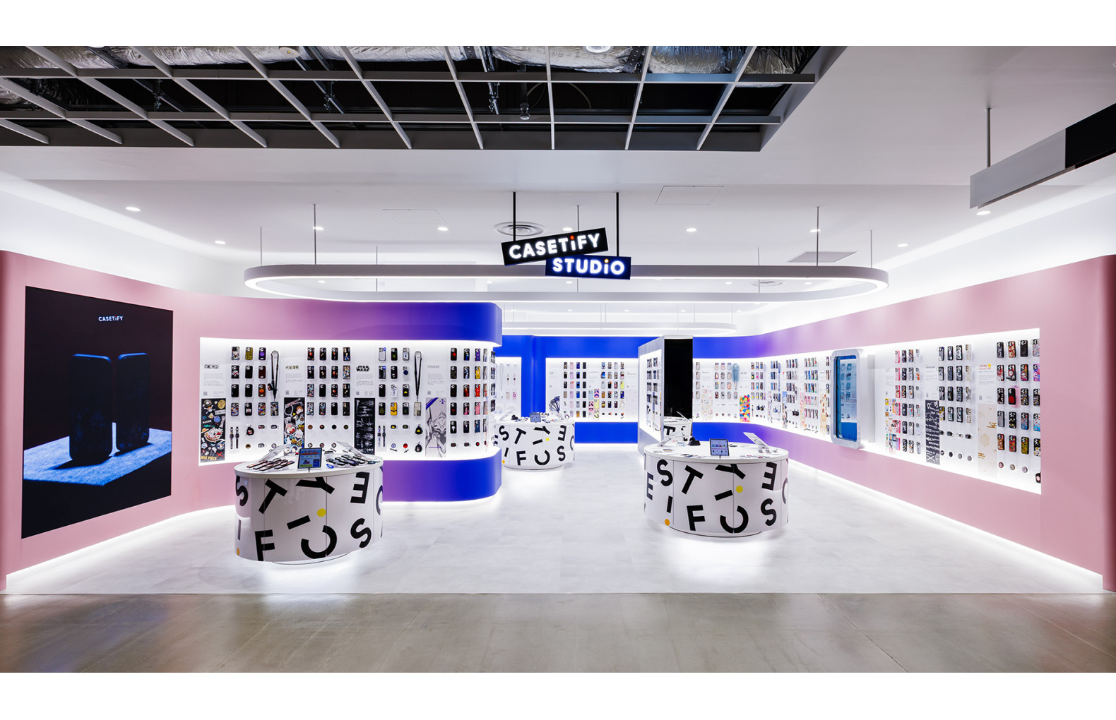 CASETiFY STUDiO