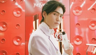 Yves Saint Laurent 大判写真集　パルコ paris-france-october-a-model-