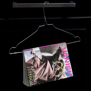 VANISH NEWSSTAND