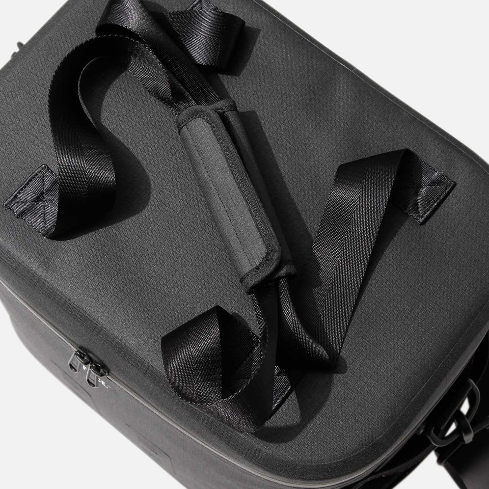 <F/CE.>CORDURA COOLER CONTAINER