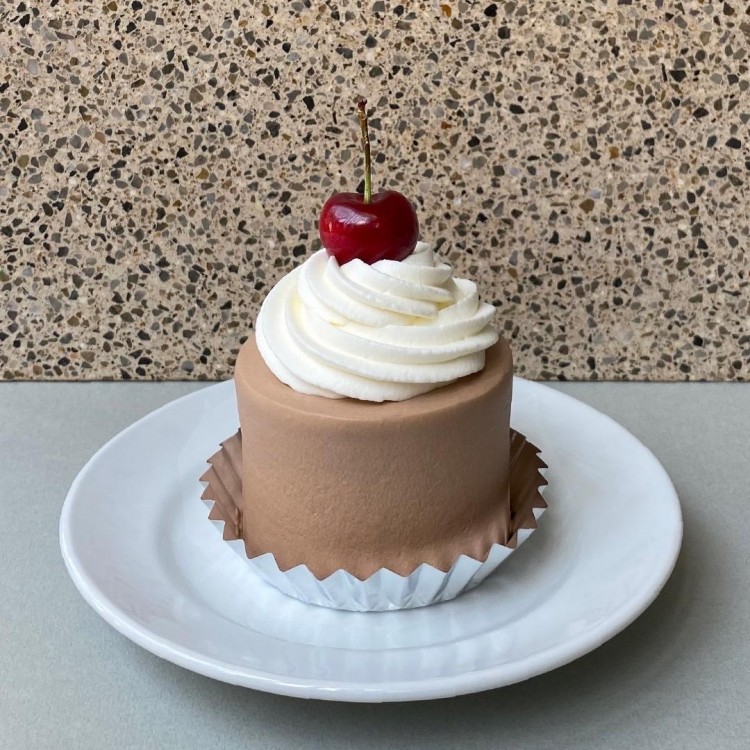 【PARIYA】 AMERICAN CHERRY CHOCOLATE SHORTCAKE