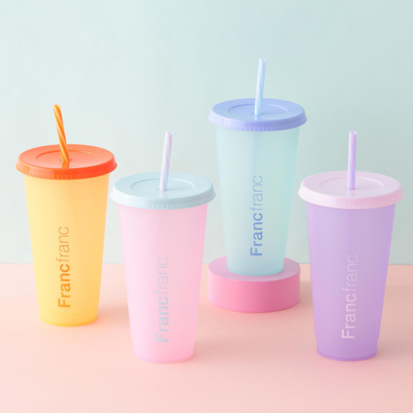 인기!차가운 음료를 붓면 색이 바뀌는 컬러 체인지텀블러 올해도 등장