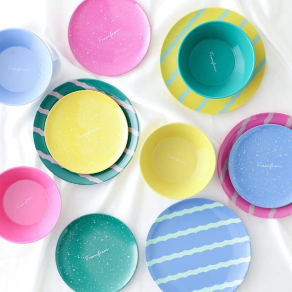 Summer-like colorful melamine plate