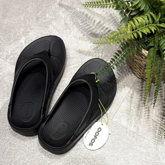 \\ 大人気リカバリーサンダル【OOFOS】が再入荷！♡ //