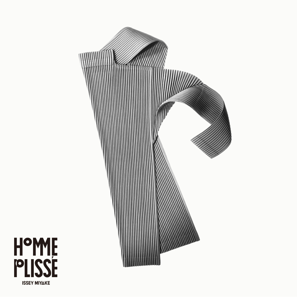 HOMME PLISSÉ ISSEY MIYAKE
