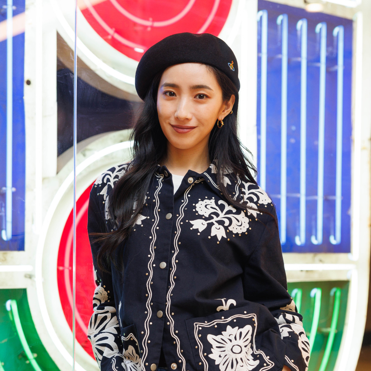 俳優　中田クルミ