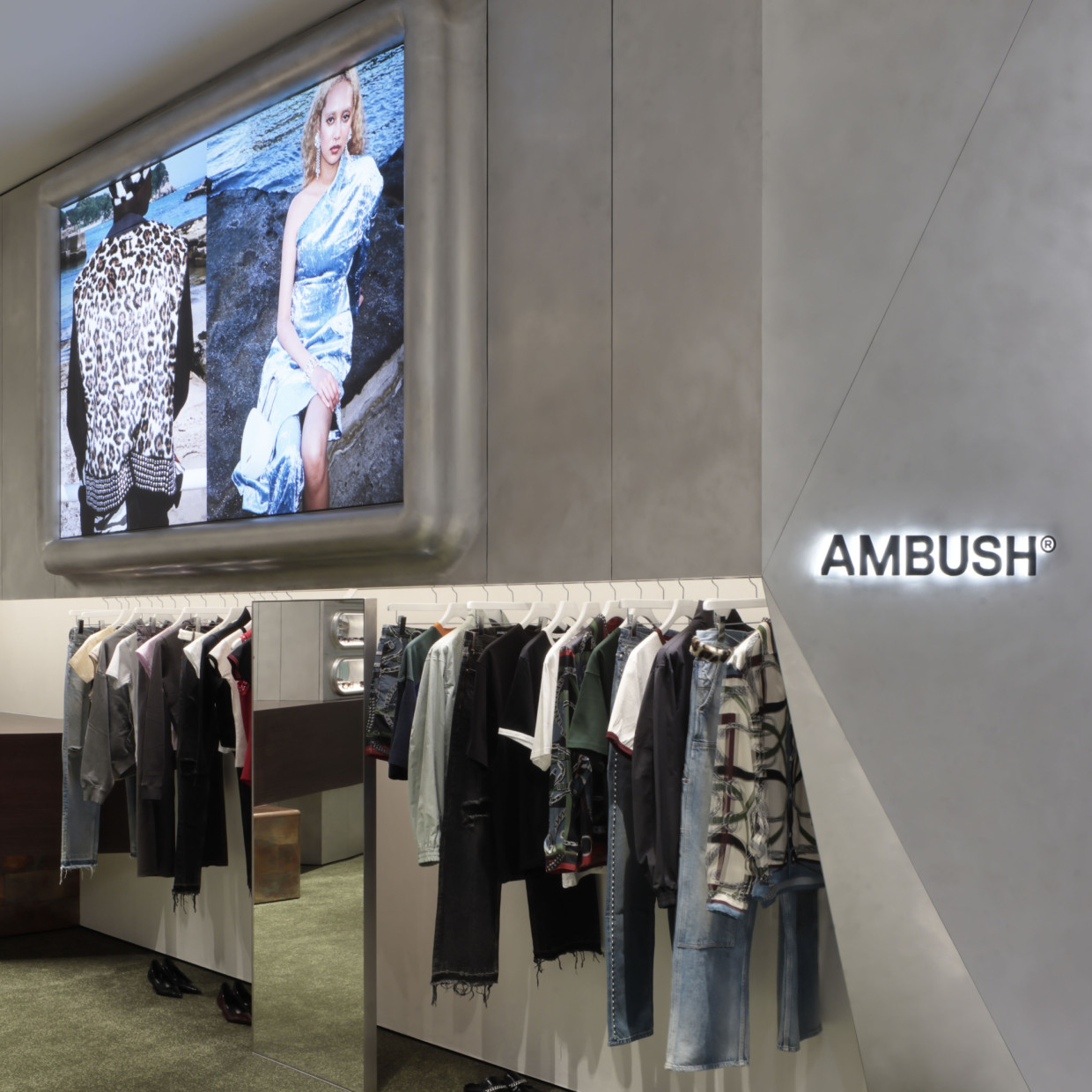 AMBUSH®︎ WORKSHOP SHINSAIBASHI