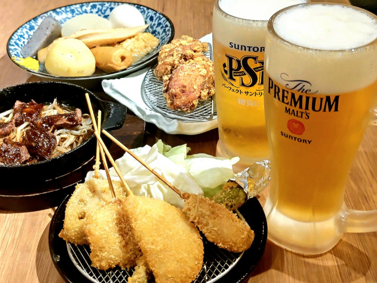맛있는 꼬치카츠와 철판야키 오카나가