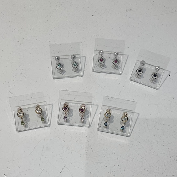 新作ピアス