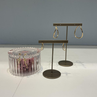 石なしピアス