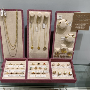 カラーストーンジュエリー