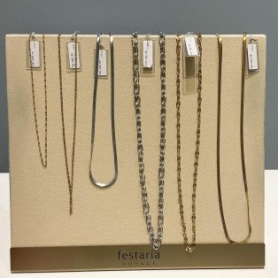 チェーンネックレス