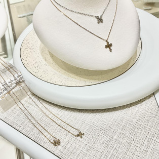 春はキラキラモチーフジュエリーでお出かけしましょう♪