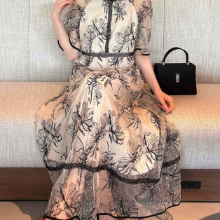 謝恩会、お呼ばれドレス多数！！