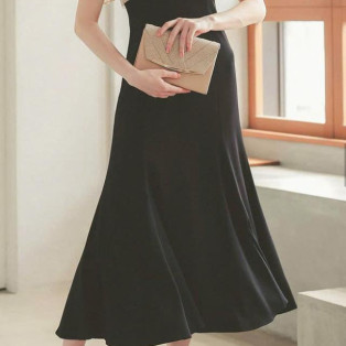 多様なシーンで活躍！マーメイドラインドレス