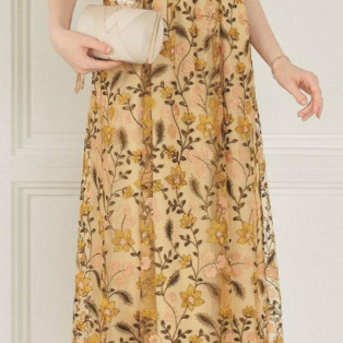 満開！花柄刺繍ドレス