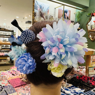 ୨୧成人式、卒業式向け和装かんざし入荷中୨୧