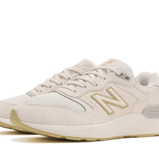 ★☆ NEW BALANCE 880 新色入荷 ★☆