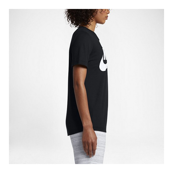 新品　タグ付き　NIKE  ナイキ　スポーツウェア　エッセンシャル ナイキ スポーツウェア エッセンシャル ウィメンズ ロゴ Tシャツ