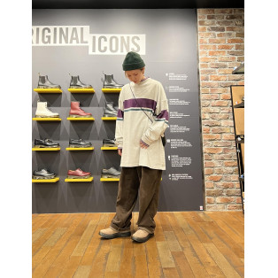 Dr. Martens　軽量 8ホールブーツ