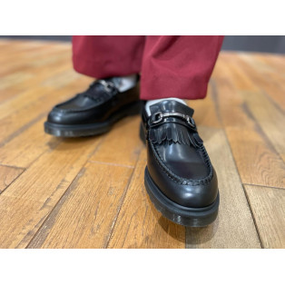 Dr.Martens 新作【日本限定】ADRIAN スナッフル ローファー