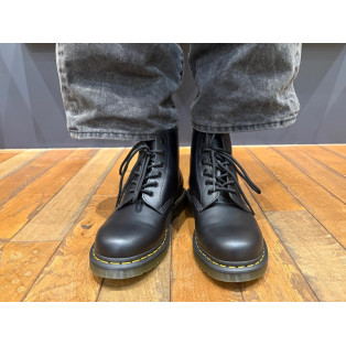 Dr.martens. 101 YS スムース 6 ホール ブーツ