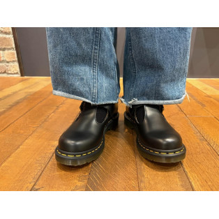 Dr.martens POLLEY Tバーシューズ