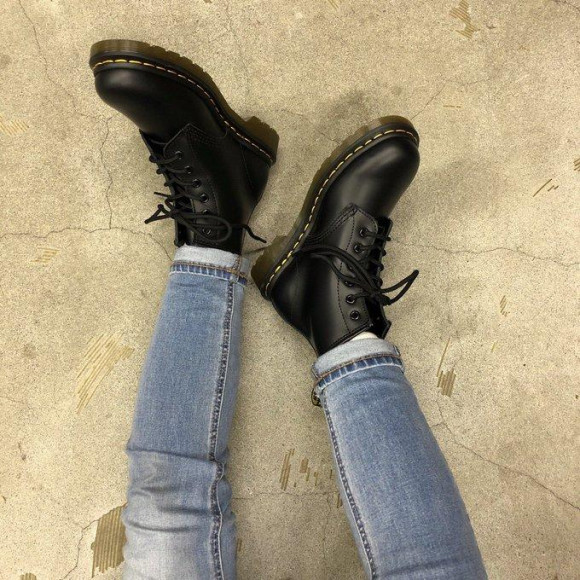 Dr.Martens 新作 6ホールブーツ | ドクターマーチン・ショップニュース