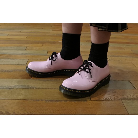 Dr.Martens 新作　エナメルシューズ　ピンク！！