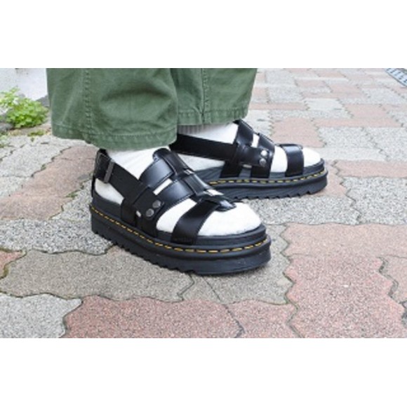 Dr.Martens　定番サンダル　TERRY