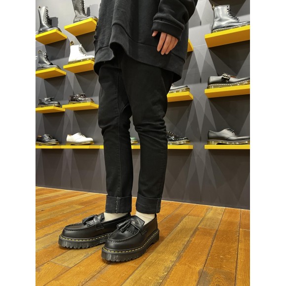 ドクターマーチンドクターマーチン Dr.Martens 厚底ローファー(ステッカー付き)