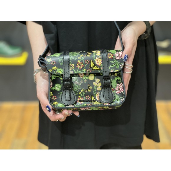 Dr.Martens フローラル&ボタニカルプリント サッチェルBAG | ドクター