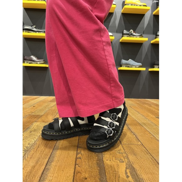 Dr.Martens フラワーバックルスライドサンダル | ドクターマーチン