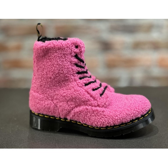 Dr.Martens ボア付き８ホールブーツ 【PINK】 | ドクターマーチン ...